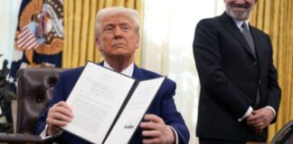 Trump se va de nuevo contra Canadá