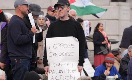 Miembro de Massive Attack es detenido en Inglaterra