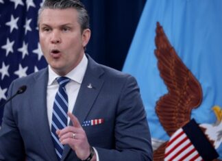 Pete Hegseth cita Pulp Fiction en lugar de la Biblia