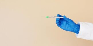 La FDA bloquea estudios sobre seguridad en vacunación
