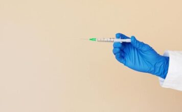 La FDA bloquea estudios sobre seguridad en vacunación