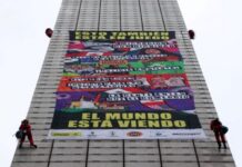 Protestas en la Estela de Luz
