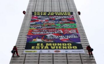 Protestas en la Estela de Luz