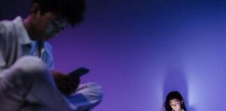 México prepara regulación de redes sociales